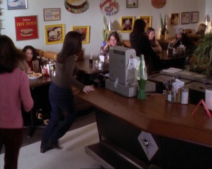 Charmed-Online-dot-net_117That70sEpisode0994.jpg