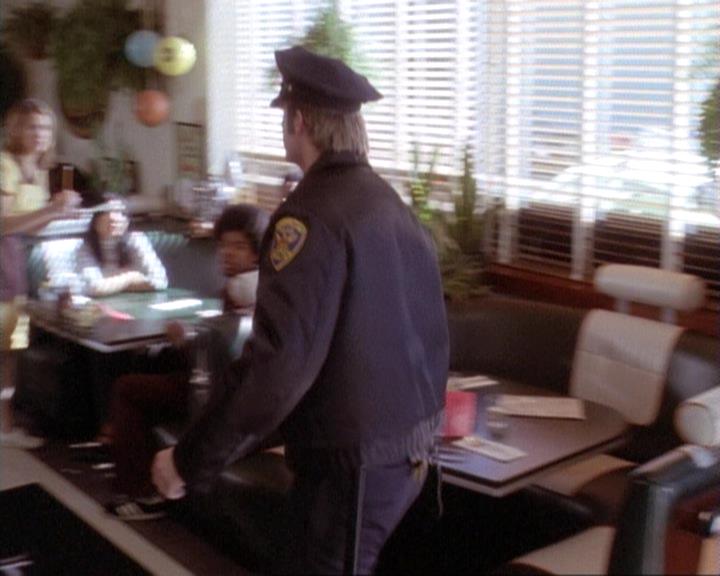 Charmed-Online-dot-net_117That70sEpisode0996.jpg