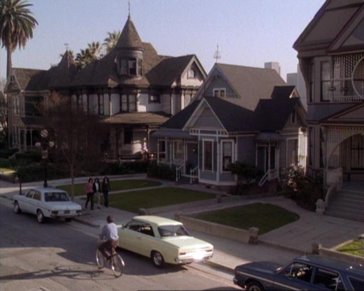 Charmed-Online-dot-net_117That70sEpisode1011.jpg