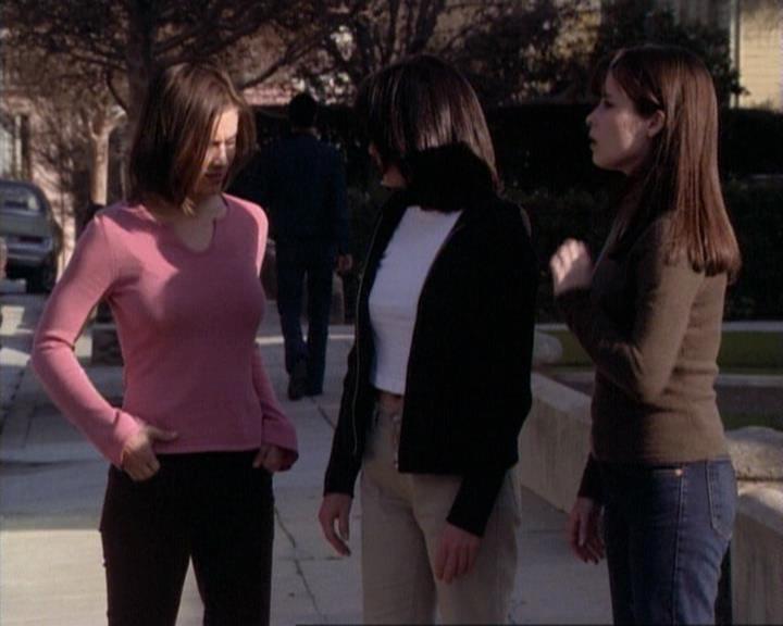 Charmed-Online-dot-net_117That70sEpisode1032.jpg