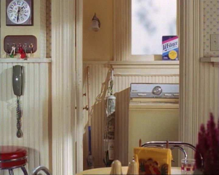 Charmed-Online-dot-net_117That70sEpisode1059.jpg