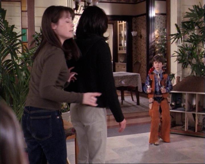 Charmed-Online-dot-net_117That70sEpisode1202.jpg