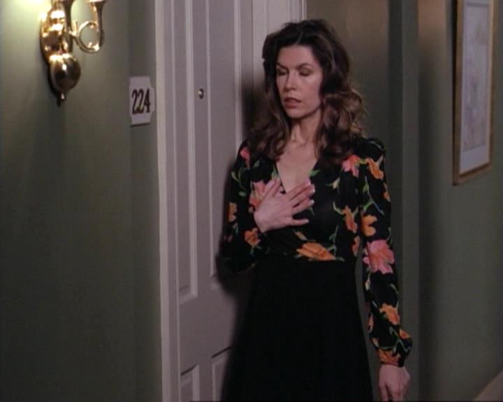Charmed-Online-dot-net_117That70sEpisode1402.jpg
