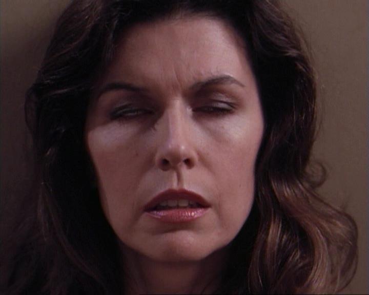 Charmed-Online-dot-net_117That70sEpisode1516.jpg