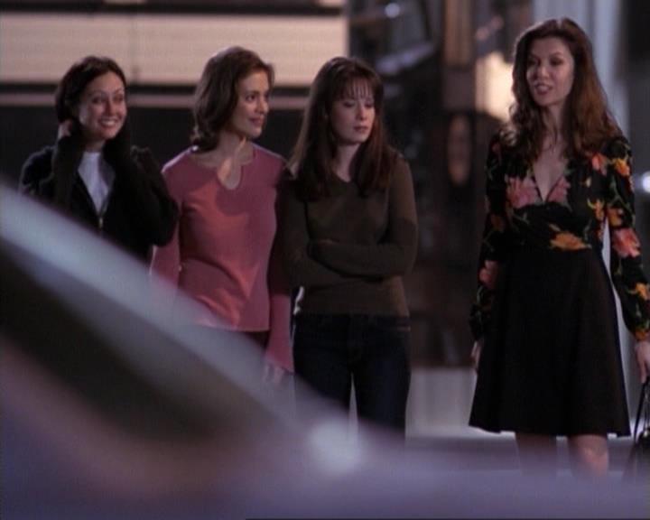 Charmed-Online-dot-net_117That70sEpisode1581.jpg