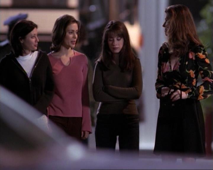 Charmed-Online-dot-net_117That70sEpisode1586.jpg