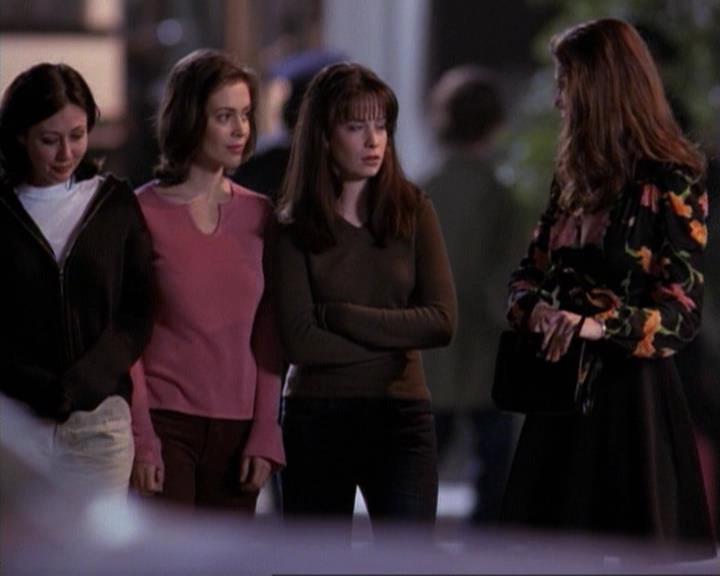 Charmed-Online-dot-net_117That70sEpisode1589.jpg