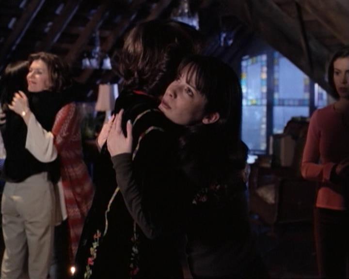 Charmed-Online-dot-net_117That70sEpisode2000.jpg