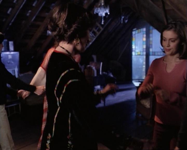 Charmed-Online-dot-net_117That70sEpisode2004.jpg