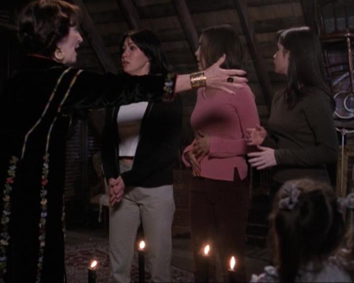 Charmed-Online-dot-net_117That70sEpisode2233.jpg