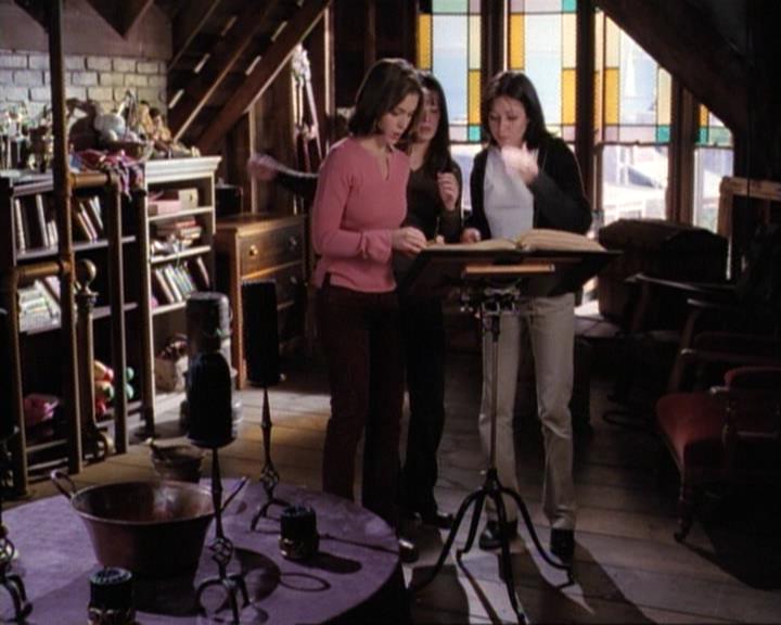 Charmed-Online-dot-net_117That70sEpisode2286.jpg