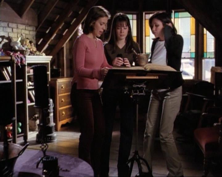 Charmed-Online-dot-net_117That70sEpisode2297.jpg