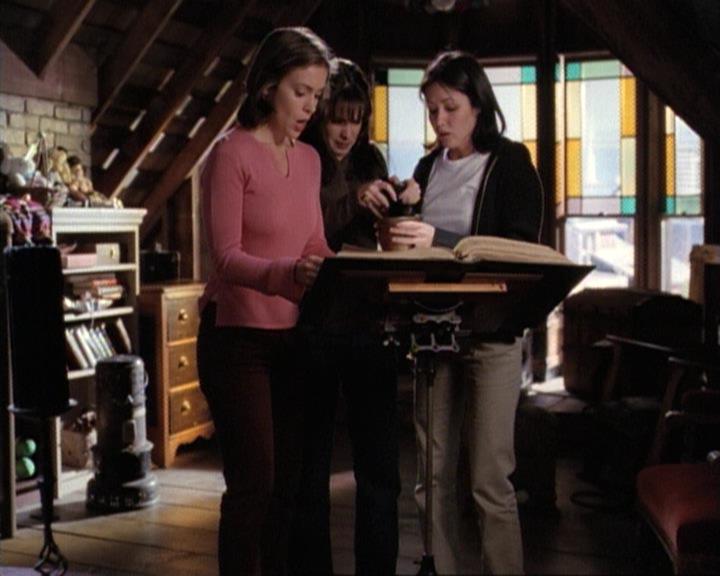 Charmed-Online-dot-net_117That70sEpisode2299.jpg