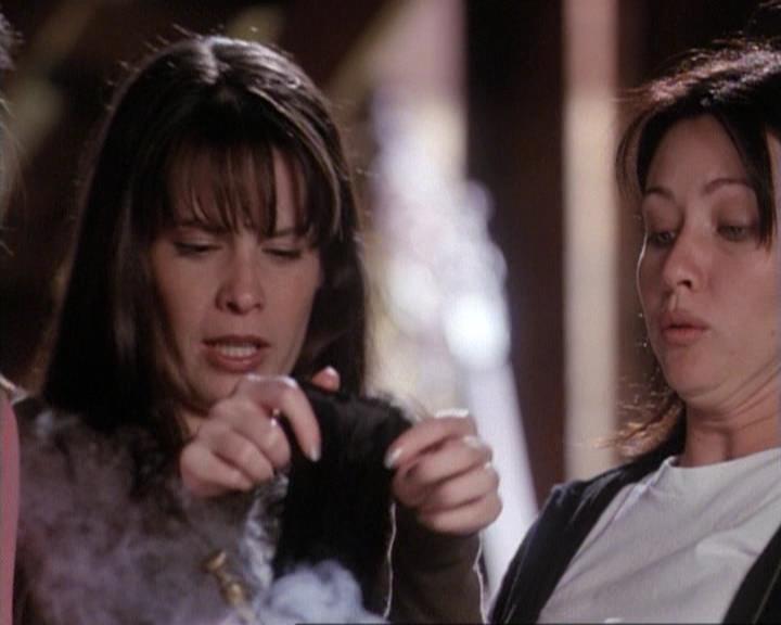 Charmed-Online-dot-net_117That70sEpisode2300.jpg