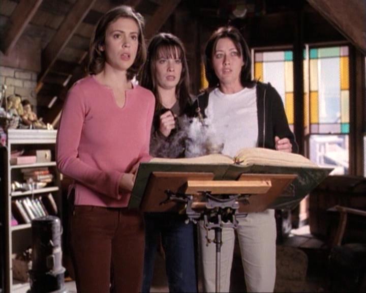 Charmed-Online-dot-net_117That70sEpisode2315.jpg