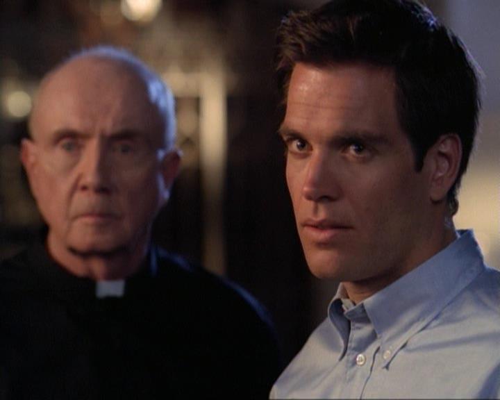 Charmed-Online-dot-net_118WhenBadWarlocksTurnGood0036.jpg Charmed-Online-dot-net_118WhenBadWarlocksTurnGood0036.jpg