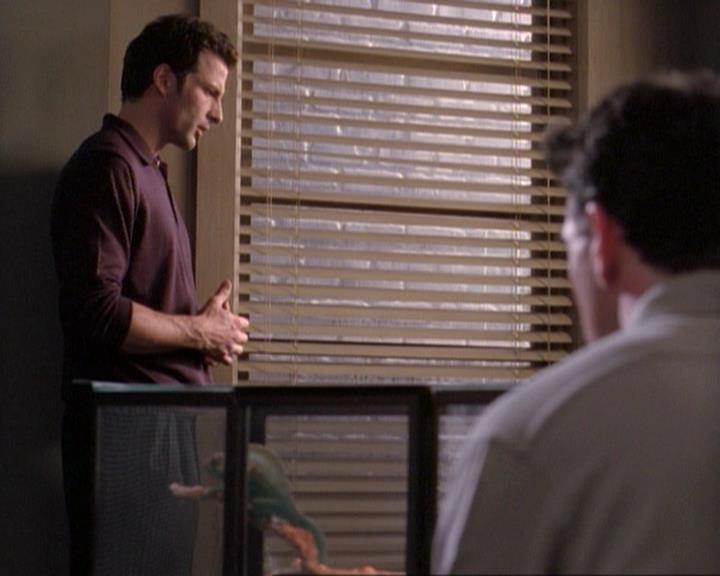 Charmed-Online-dot-net_118WhenBadWarlocksTurnGood0303.jpg