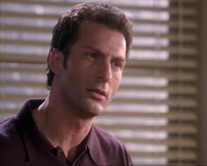 Charmed-Online-dot-net_118WhenBadWarlocksTurnGood0334.jpg