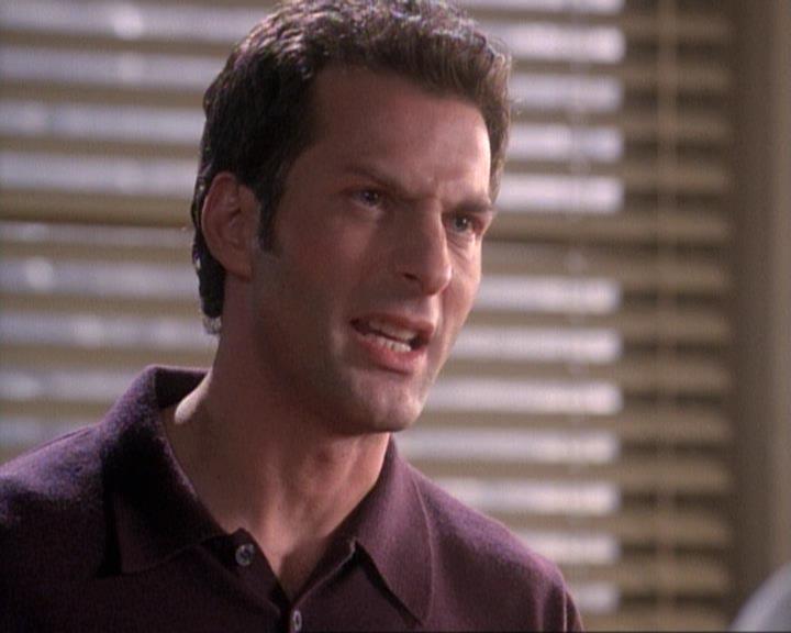 Charmed-Online-dot-net_118WhenBadWarlocksTurnGood0352.jpg