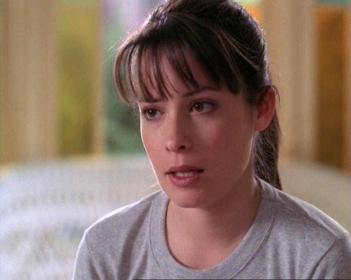 Charmed-Online-dot-net_118WhenBadWarlocksTurnGood0432.jpg