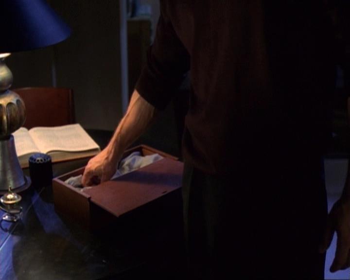 Charmed-Online-dot-net_118WhenBadWarlocksTurnGood1263.jpg