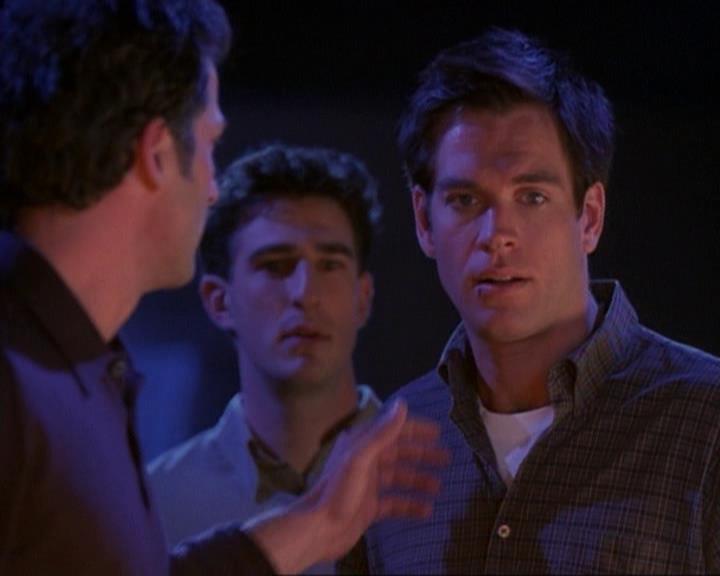 Charmed-Online-dot-net_118WhenBadWarlocksTurnGood1316.jpg Charmed-Online-dot-net_118WhenBadWarlocksTurnGood1316.jpg