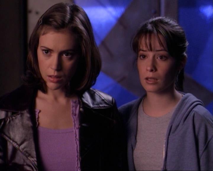 Charmed-Online-dot-net_118WhenBadWarlocksTurnGood1330.jpg