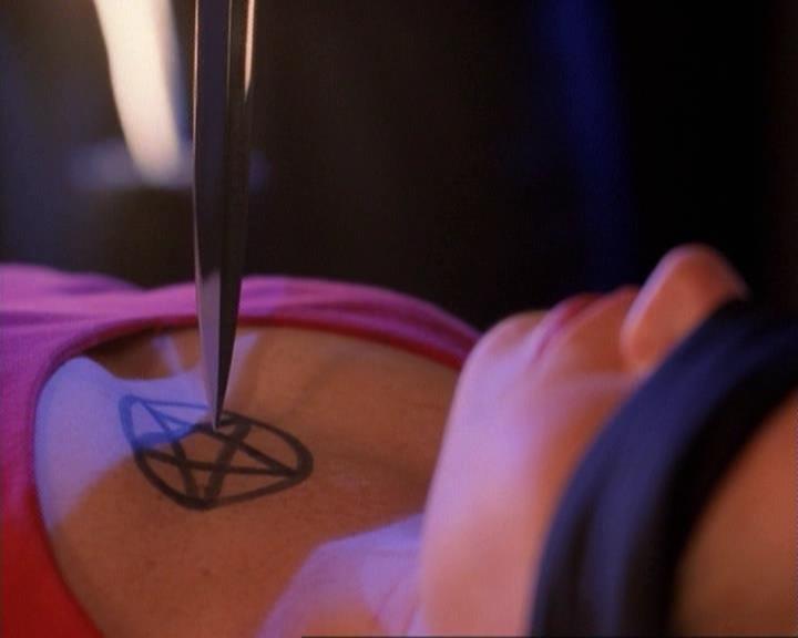 Charmed-Online-dot-net_118WhenBadWarlocksTurnGood1345.jpg
