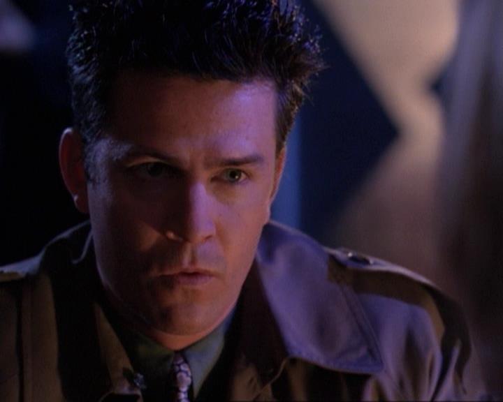Charmed-Online-dot-net_118WhenBadWarlocksTurnGood1419.jpg