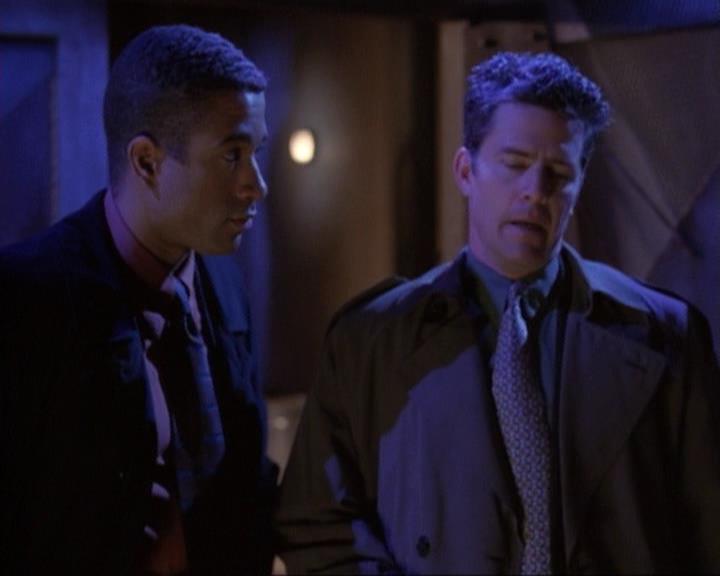 Charmed-Online-dot-net_118WhenBadWarlocksTurnGood1451.jpg