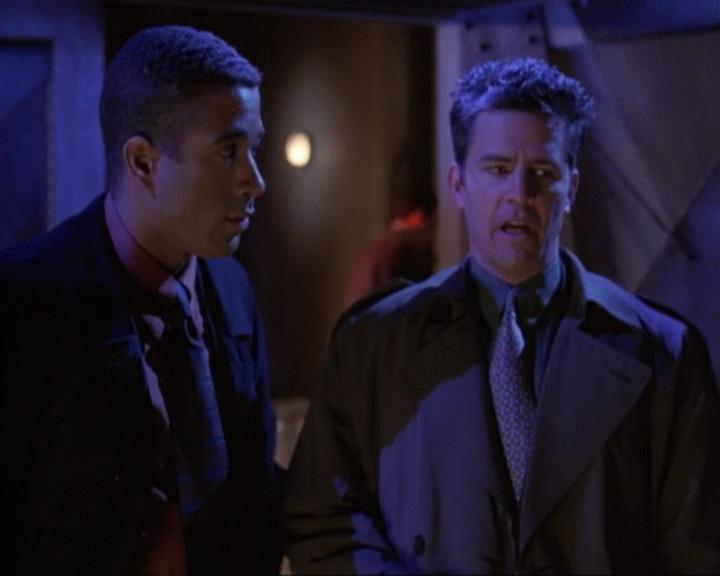 Charmed-Online-dot-net_118WhenBadWarlocksTurnGood1453.jpg