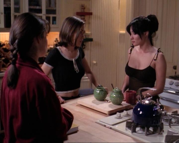 Charmed-Online-dot-net_118WhenBadWarlocksTurnGood1657.jpg