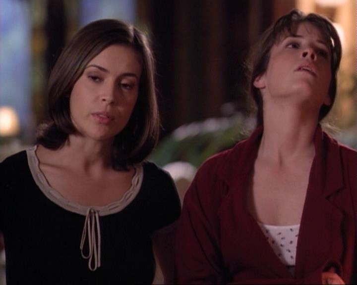 Charmed-Online-dot-net_118WhenBadWarlocksTurnGood1762.jpg