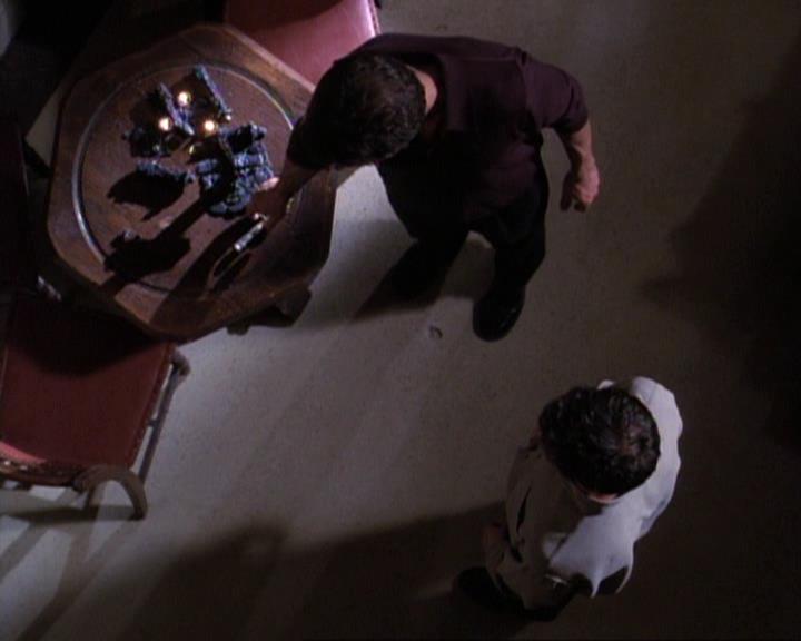Charmed-Online-dot-net_118WhenBadWarlocksTurnGood1868.jpg