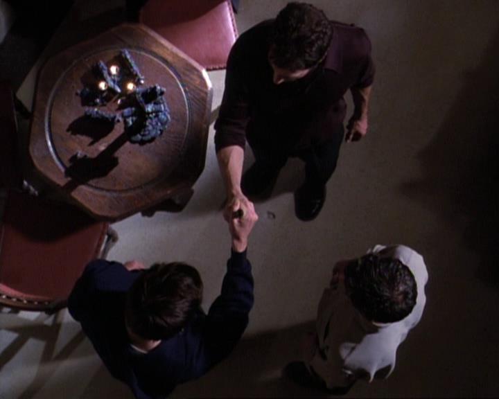 Charmed-Online-dot-net_118WhenBadWarlocksTurnGood1891.jpg