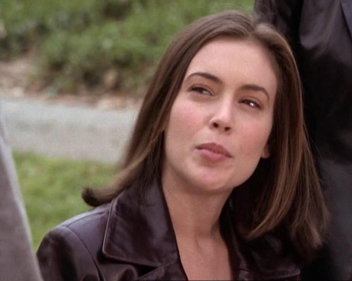 Charmed-Online-dot-net_119OutOfSight0017.jpg