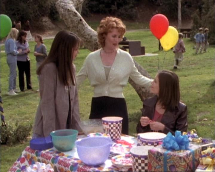 Charmed-Online-dot-net_119OutOfSight0058.jpg