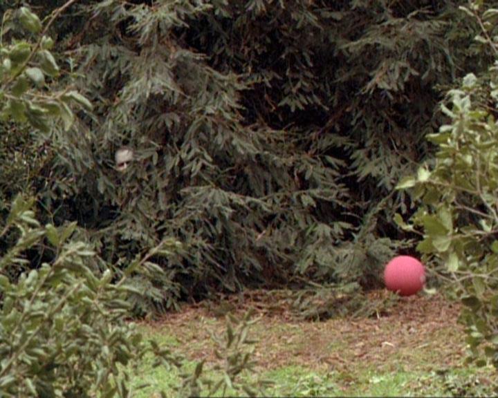 Charmed-Online-dot-net_119OutOfSight0083.jpg