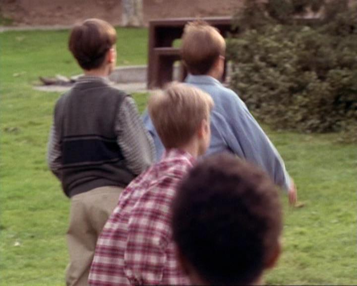 Charmed-Online-dot-net_119OutOfSight0084.jpg