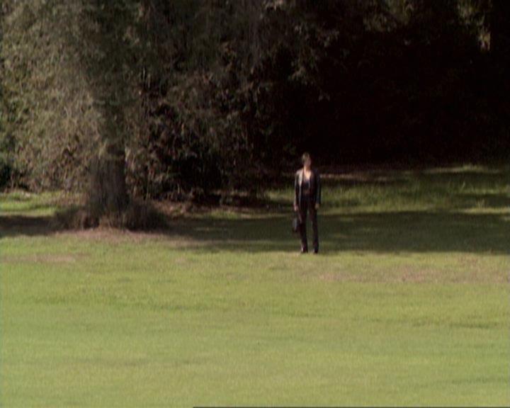 Charmed-Online-dot-net_119OutOfSight0149.jpg