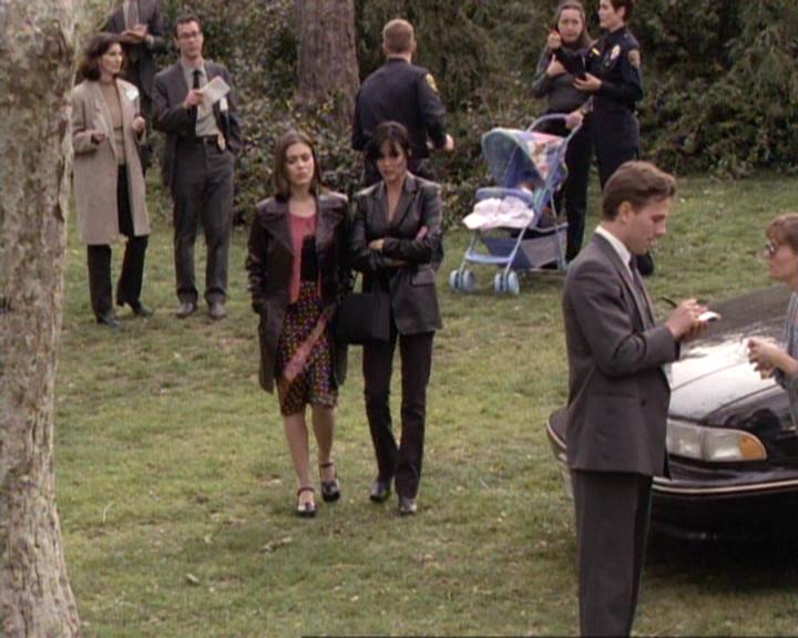 Charmed-Online-dot-net_119OutOfSight0243.jpg