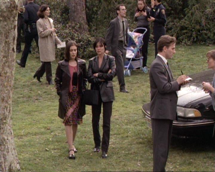 Charmed-Online-dot-net_119OutOfSight0246.jpg
