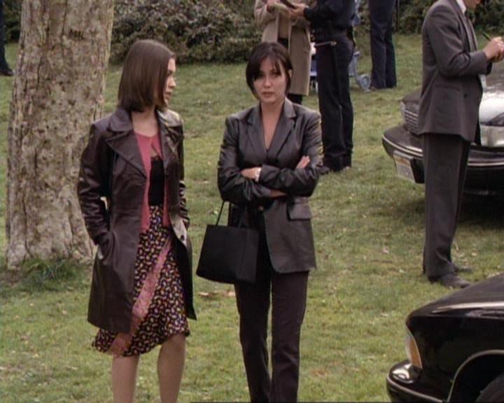 Charmed-Online-dot-net_119OutOfSight0256.jpg