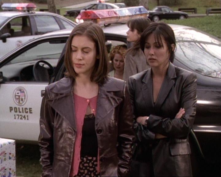 Charmed-Online-dot-net_119OutOfSight0267.jpg