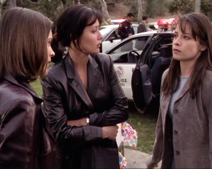 Charmed-Online-dot-net_119OutOfSight0292.jpg