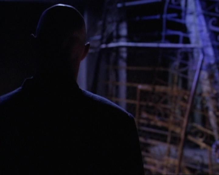 Charmed-Online-dot-net_119OutOfSight0339.jpg
