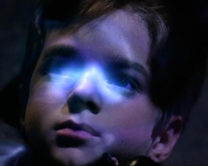 Charmed-Online-dot-net_119OutOfSight0365.jpg