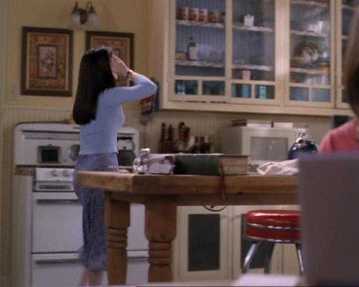 Charmed-Online-dot-net_119OutOfSight0390.jpg