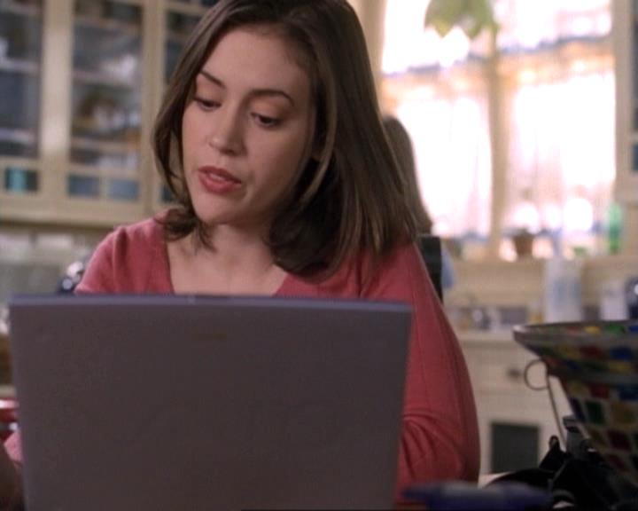 Charmed-Online-dot-net_119OutOfSight0410.jpg