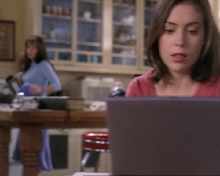 Charmed-Online-dot-net_119OutOfSight0412.jpg
